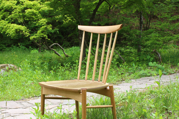 森と人を繋ぐ木製イス〜Mori:toチェア開発秘話〜› Oak Village NOTE